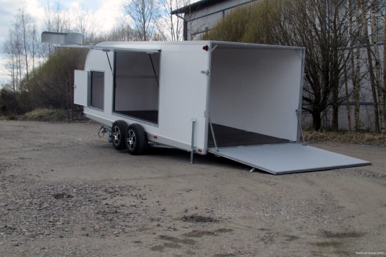 Autotrailerit / Lavettikärryt: 2700kg | EuroWagon