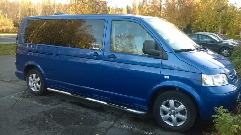 Minibussit: VW Transporter -08 1+8