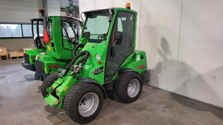 Pyöräkoneet: Avant 640 DLX + kuljetuskärry