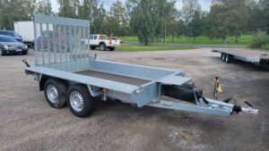 Peräkärryt | Lavettikärryt: 3500kg | Konelavetti| DON-615 | (Noutopiste: Jasperintie 276, Pirkkala)