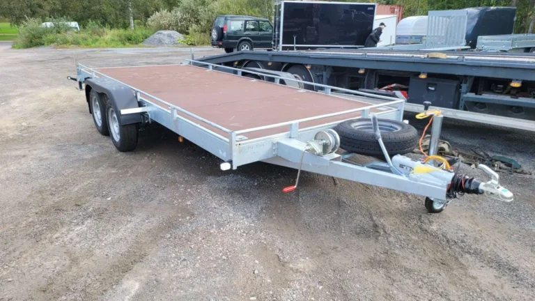 Autotrailerit / Lavettikärryt: 3500 kg | Atlas MAX